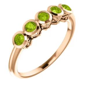 14KT GOLD .45 CTW ROUND PERIDOT BEZEL-SET 5 STONE RING