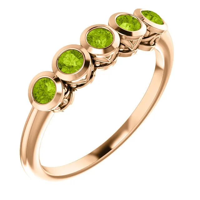 14KT GOLD .45 CTW ROUND PERIDOT BEZEL-SET 5 STONE RING