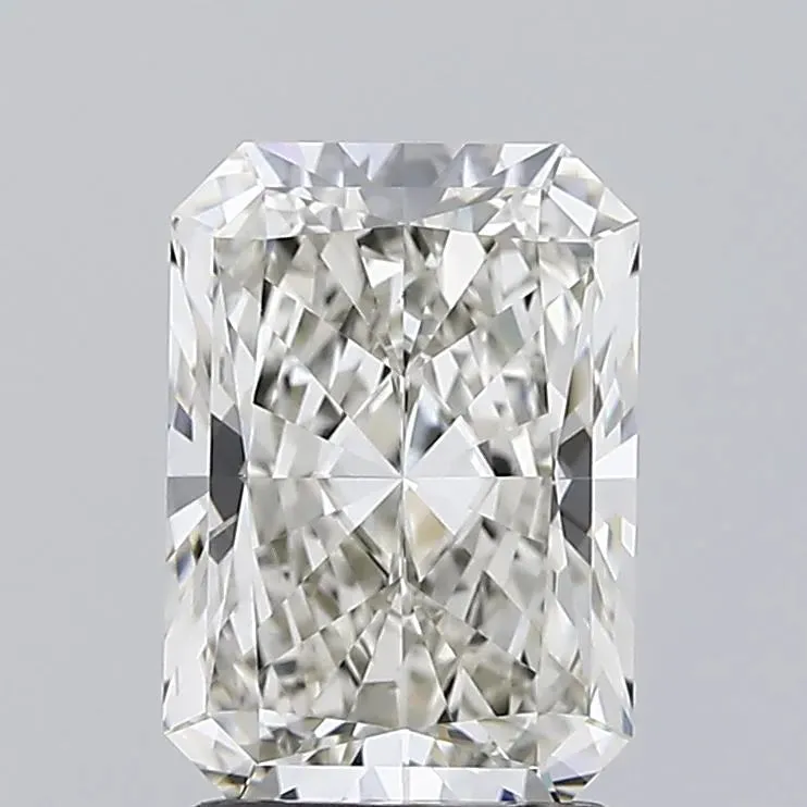 2.18 Carats RADIANT Diamond