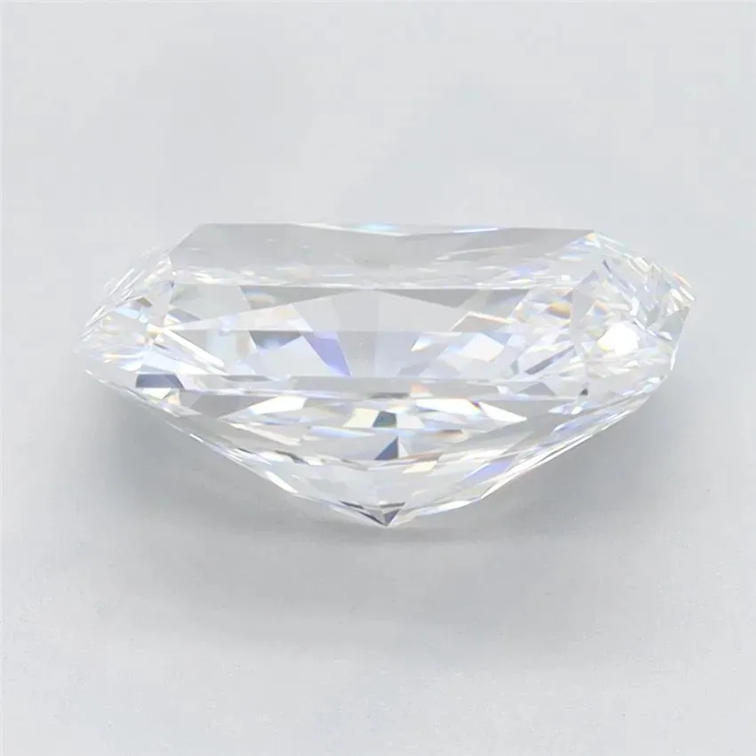 2.8 Carats RADIANT Diamond