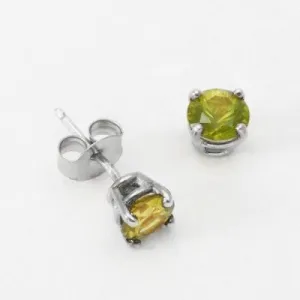 3mm, 4mm or 5mm Round Mesa Verde® Peridot Stud Earrings in Sterling Silver