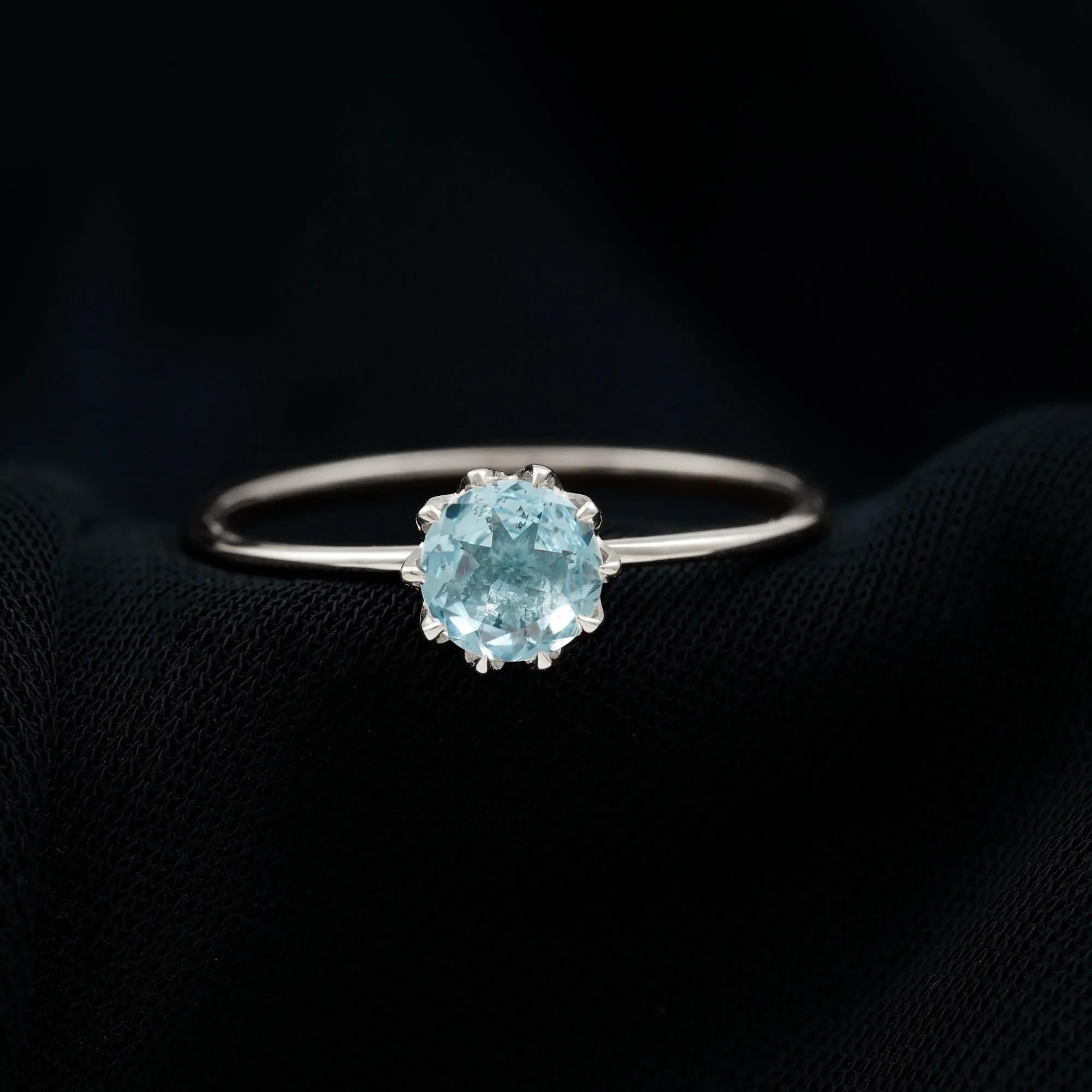 6 MM Round Cut Aquamarine Solitaire Ring in Gold