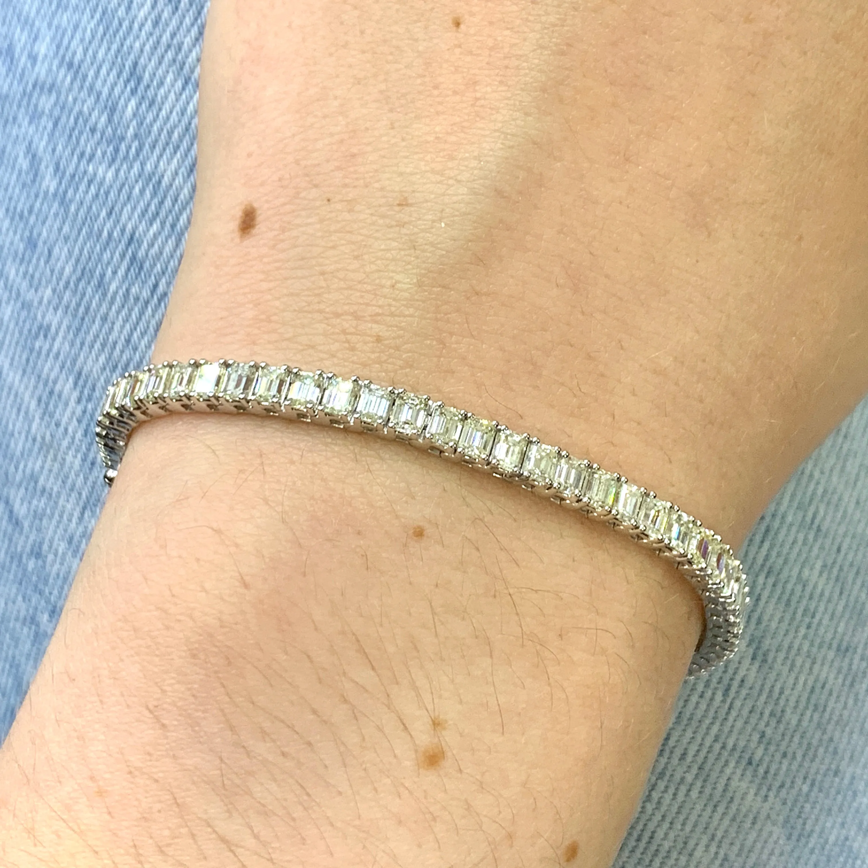 9.40ct Diamond 14k White Gold Tennis Bracelet (VS clarity diamonds)