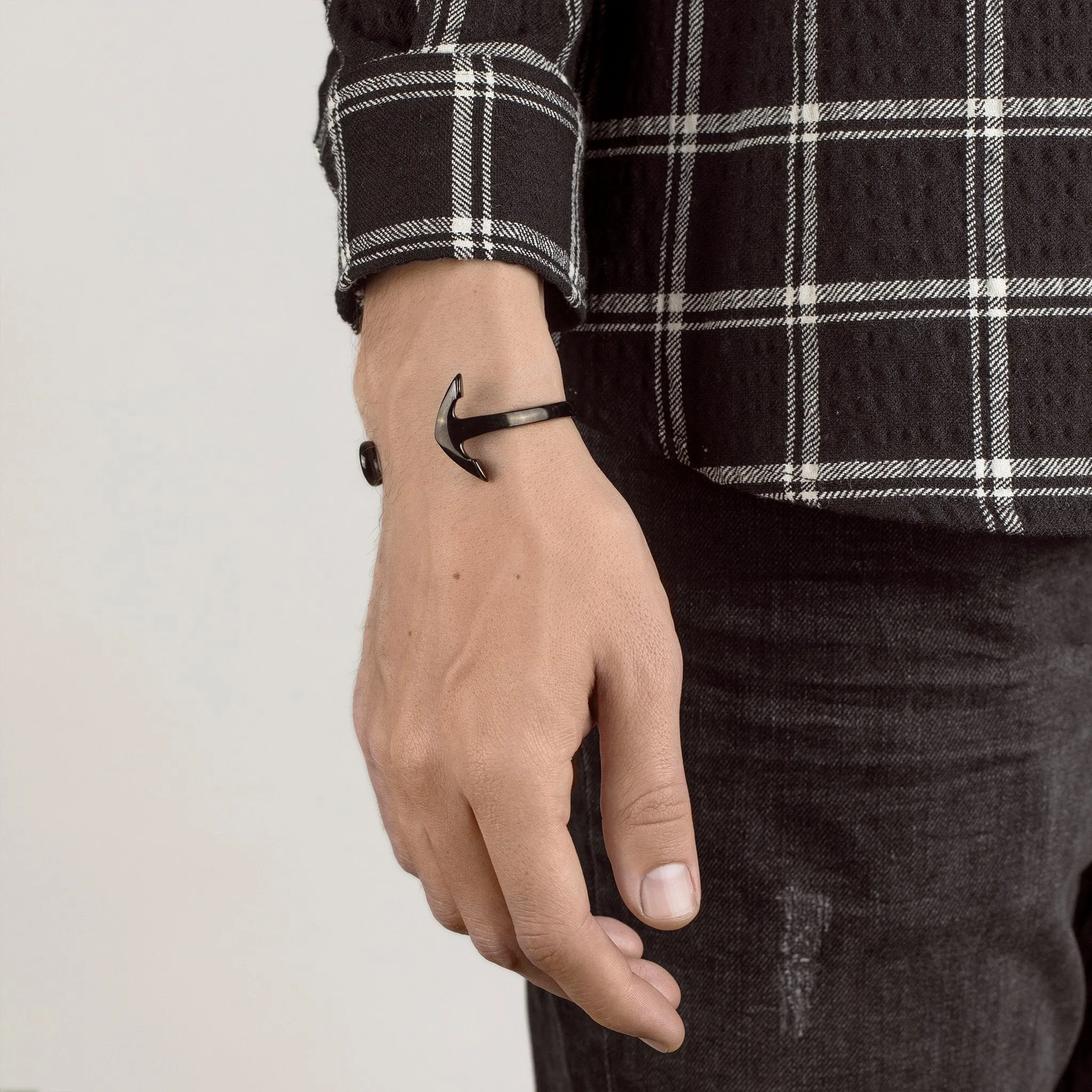 Anchor Black