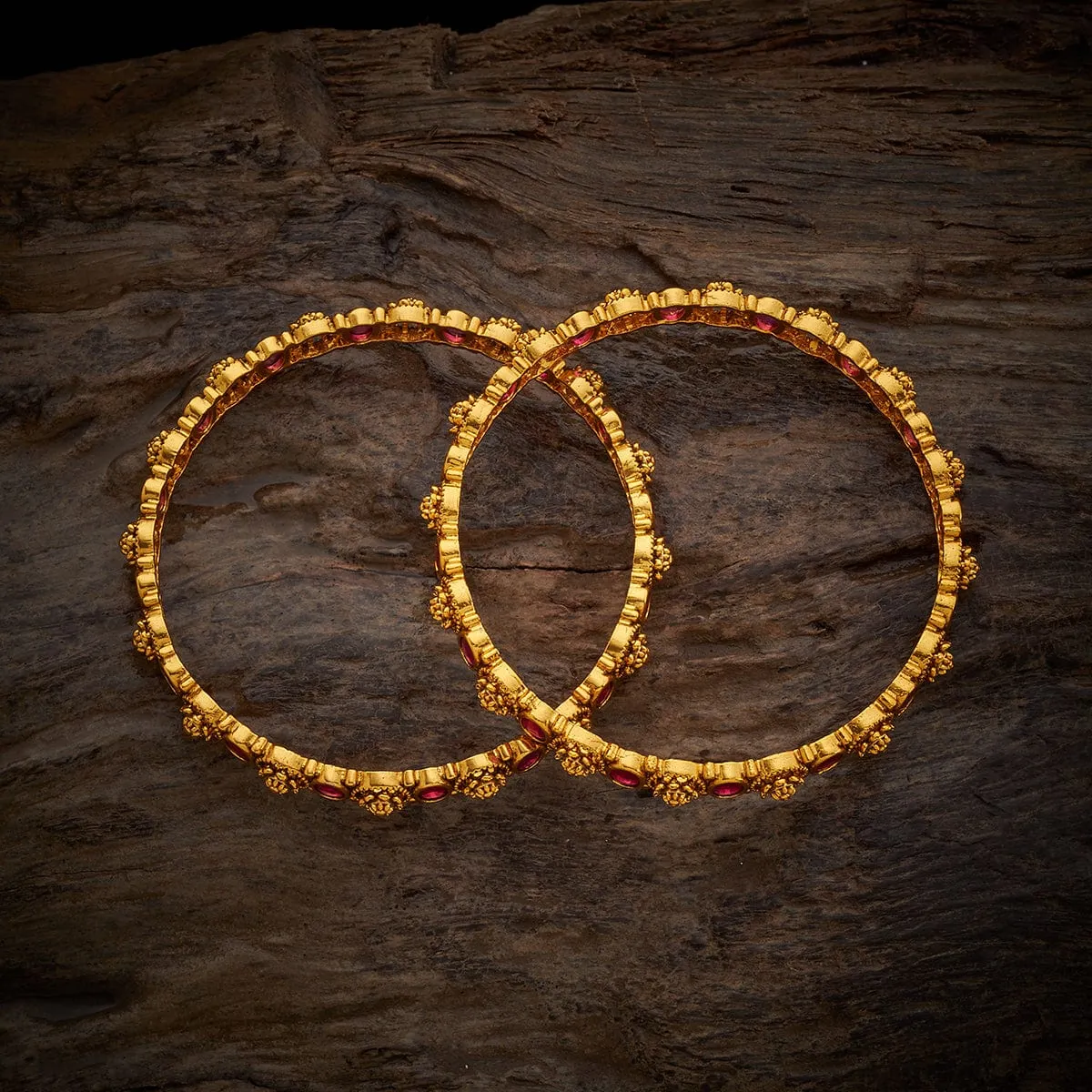 Antique Bangle 162028