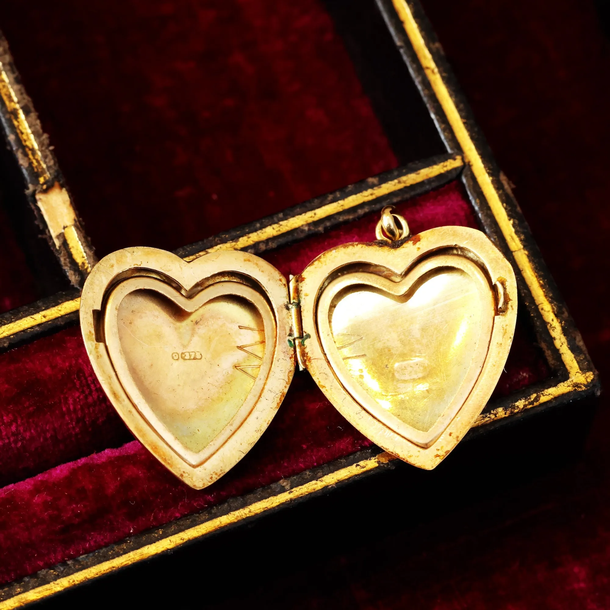 Antique Hand Engraved Edwardian Heart Locket