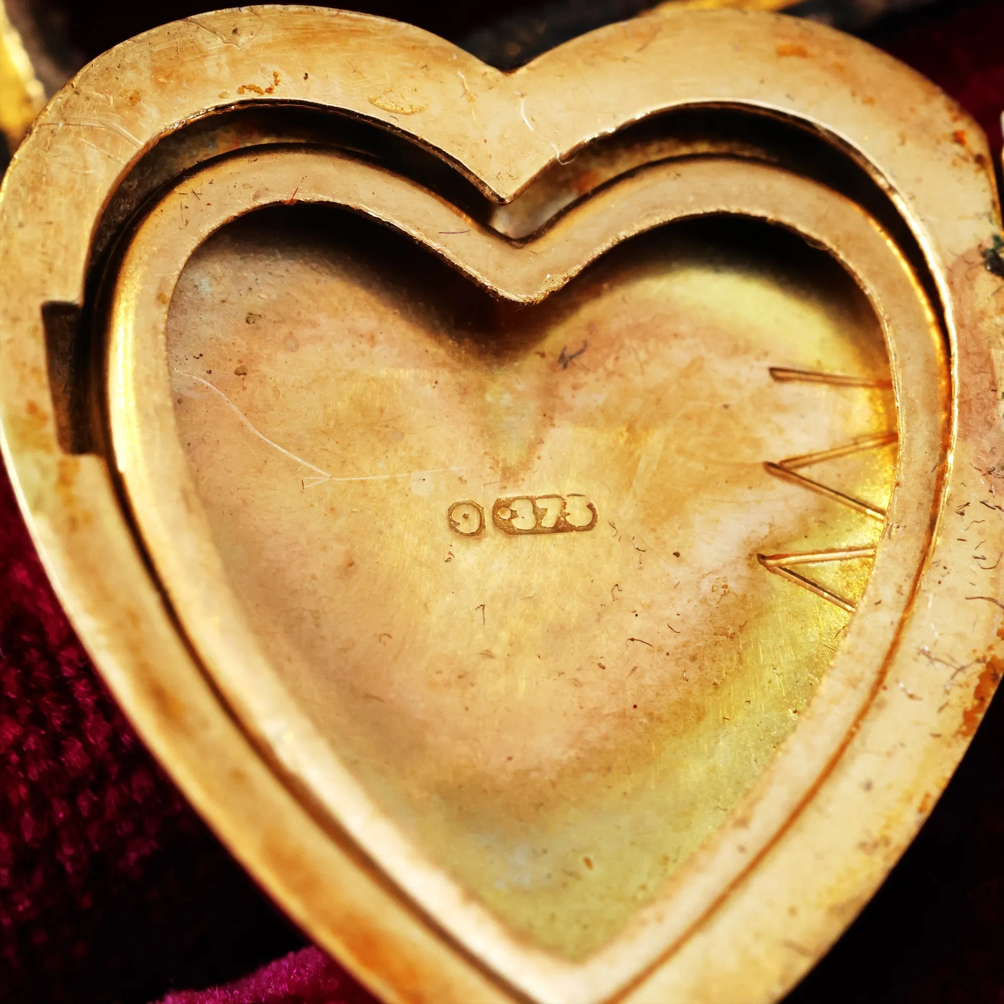 Antique Hand Engraved Edwardian Heart Locket