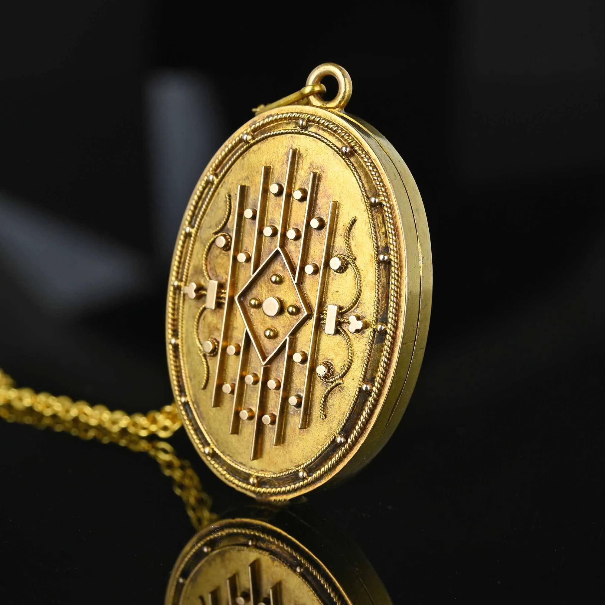 Antique Victorian Etruscan Style 14K Gold Oval Photo Locket