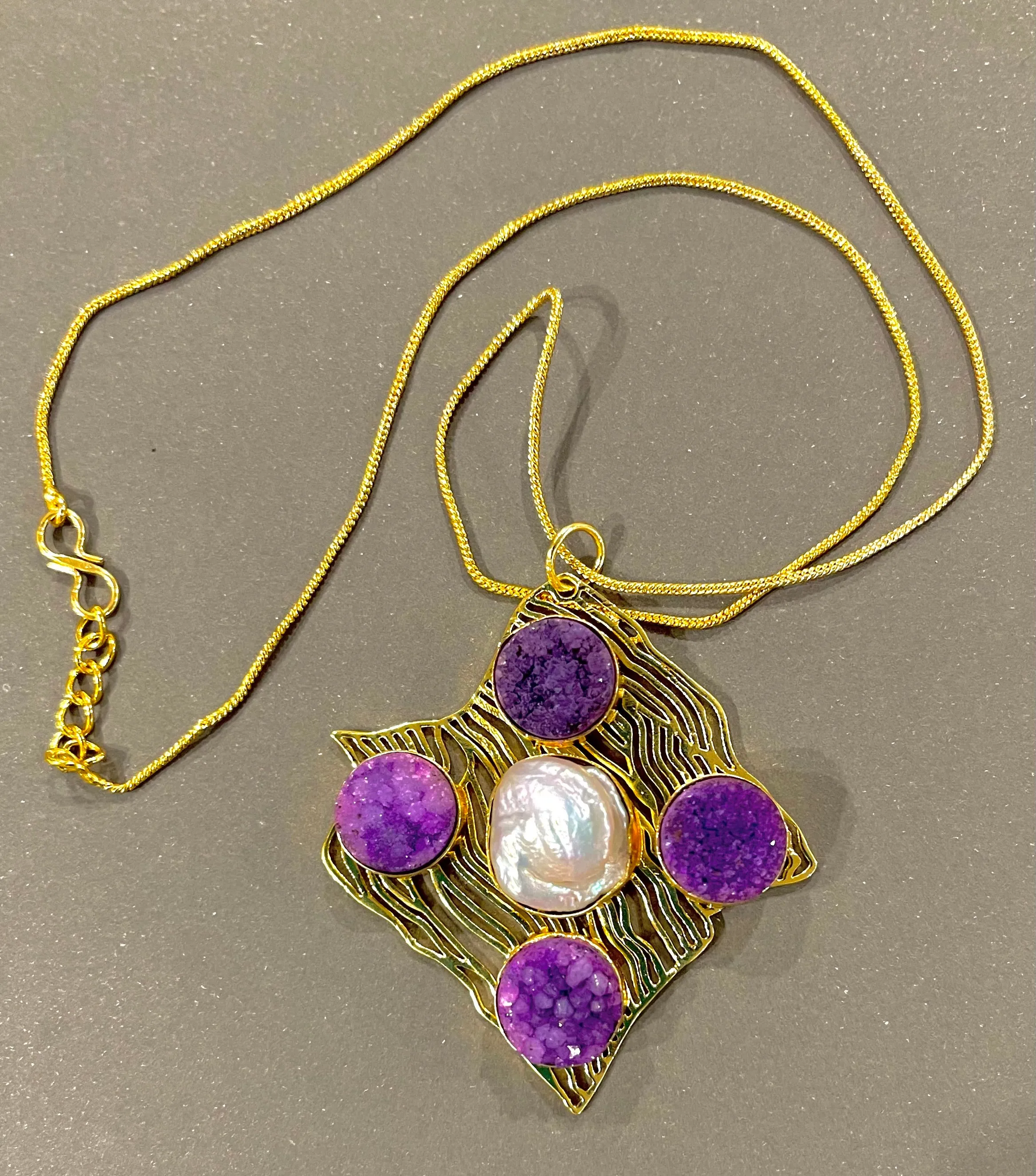 Baroque Pearl &  Purple Druzy Gemstone Gold Pendant Necklace 20"