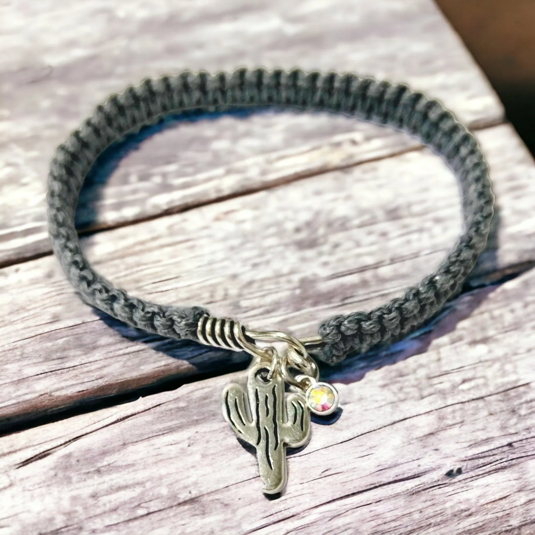 Cactus Macrame' Cuff bangle