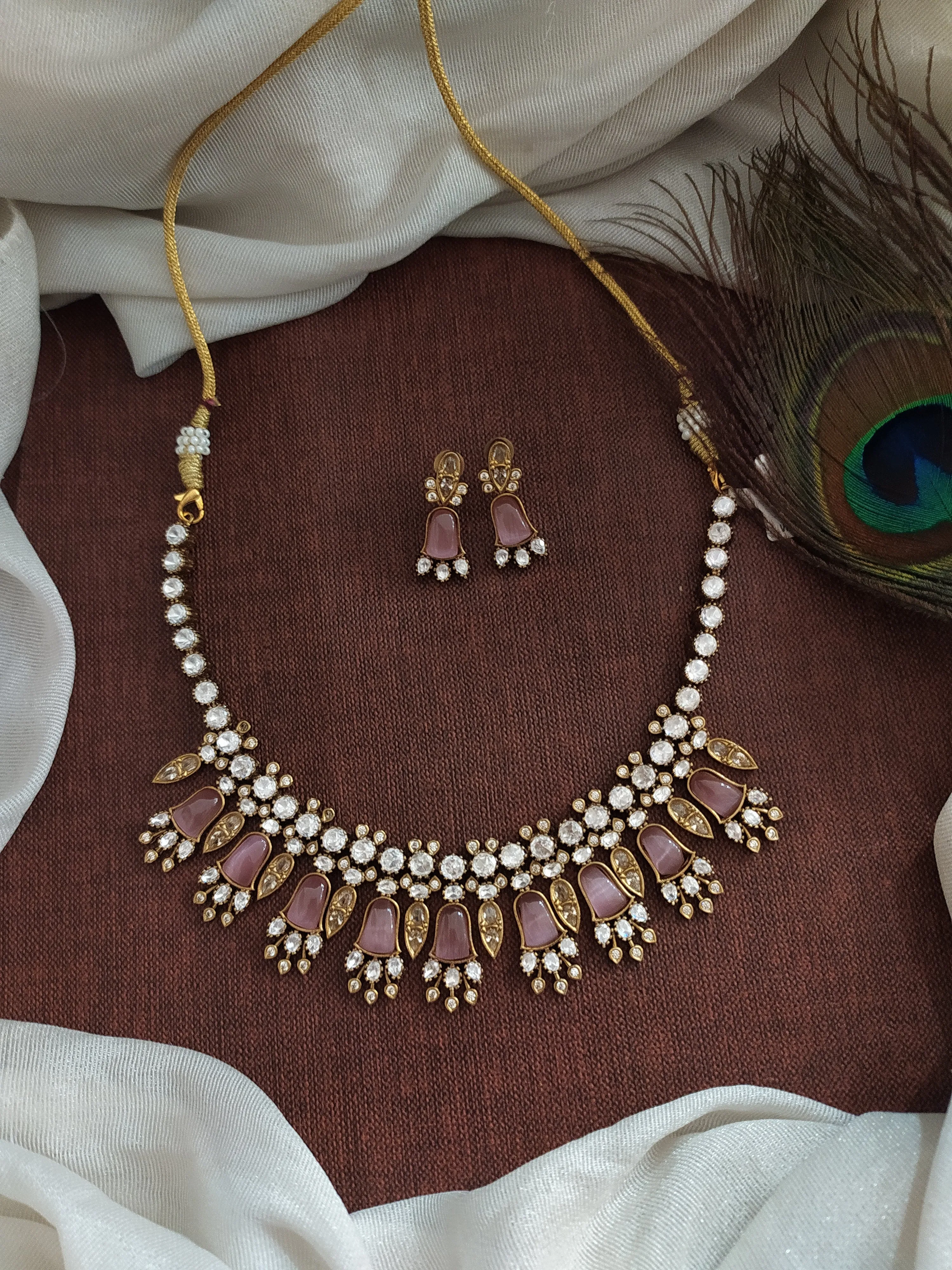 Elegant Victorian Solitaire and Floral Design Necklace Set