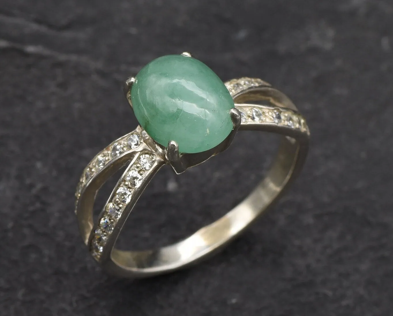 Emerald Vintage Ring - May Birthstone Ring - Green Gemstone Ring