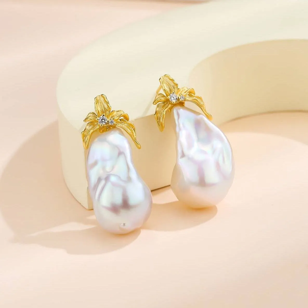 Floral Baroque Pearl Earrings