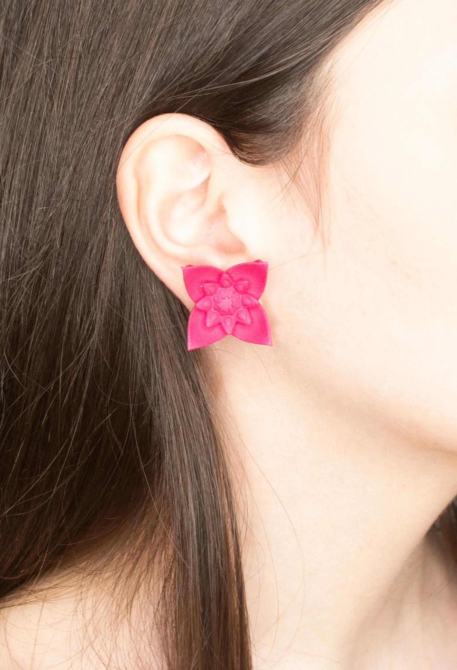 Flower Stud Earrings - Dahlia