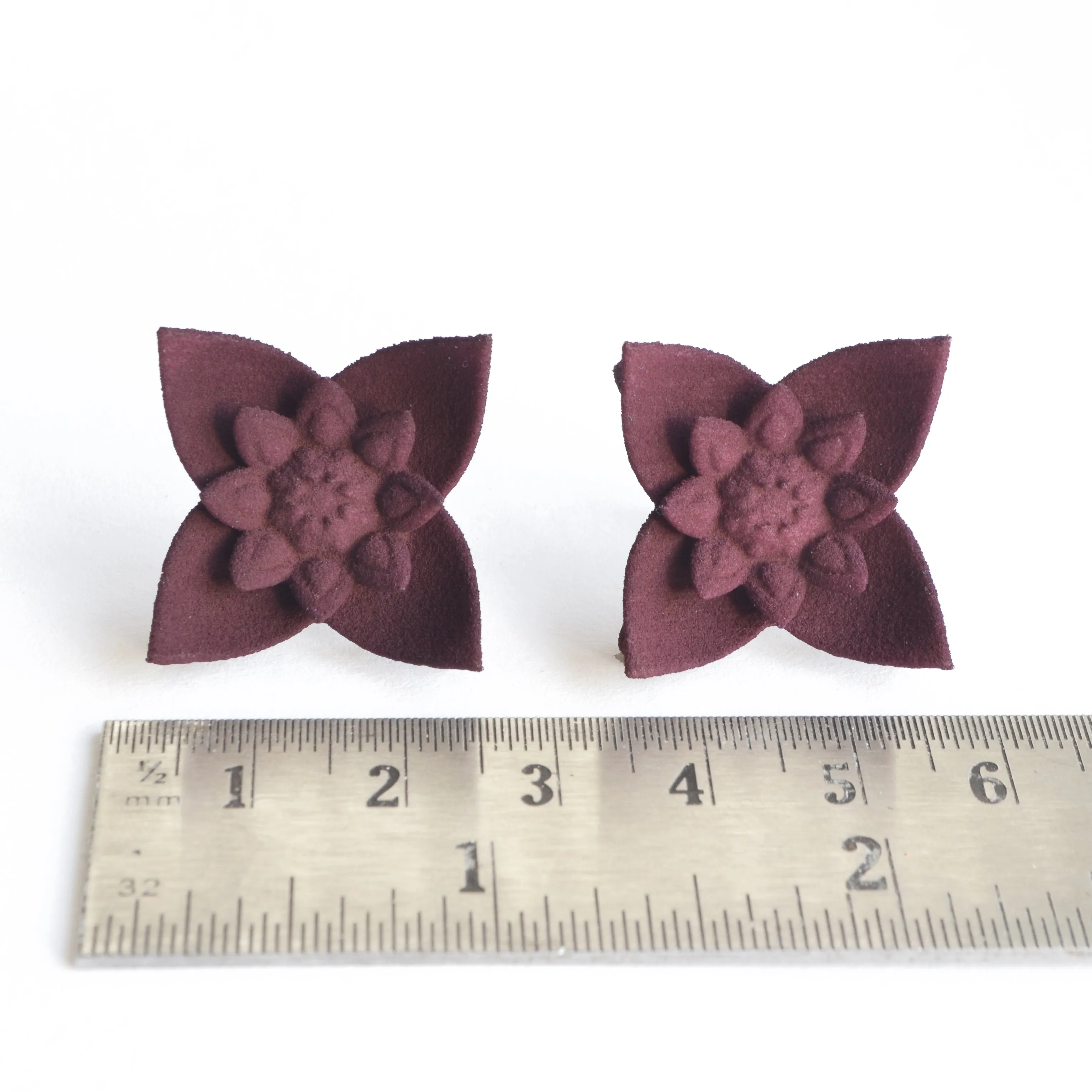 Flower Stud Earrings - Dahlia