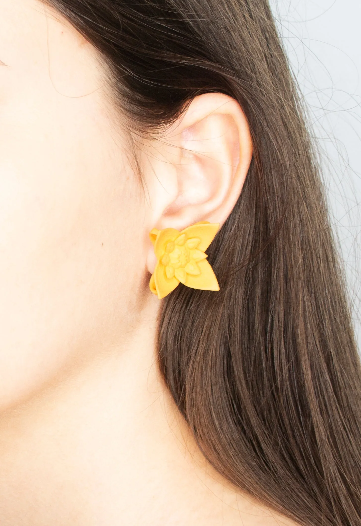 Flower Stud Earrings - Dahlia
