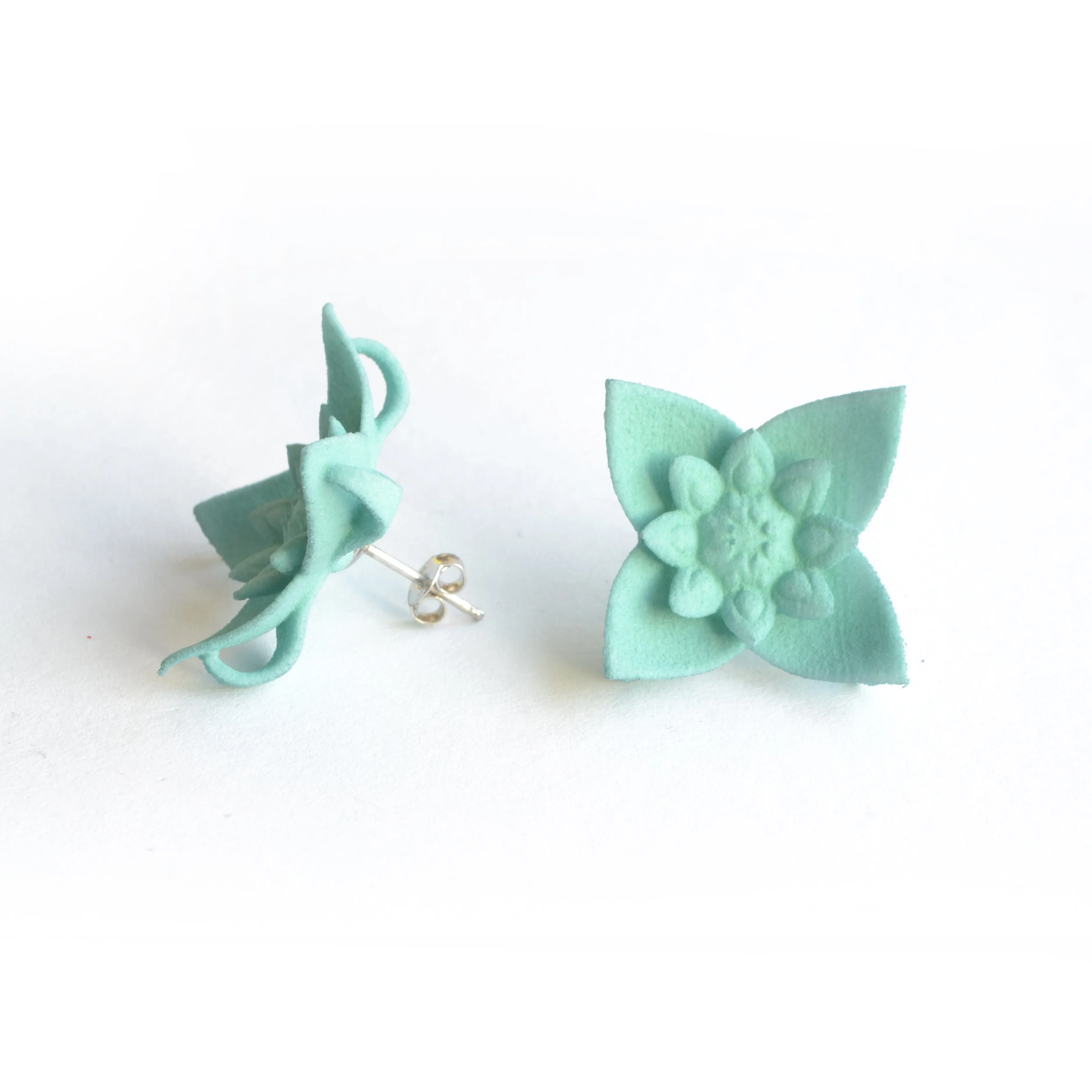 Flower Stud Earrings - Dahlia