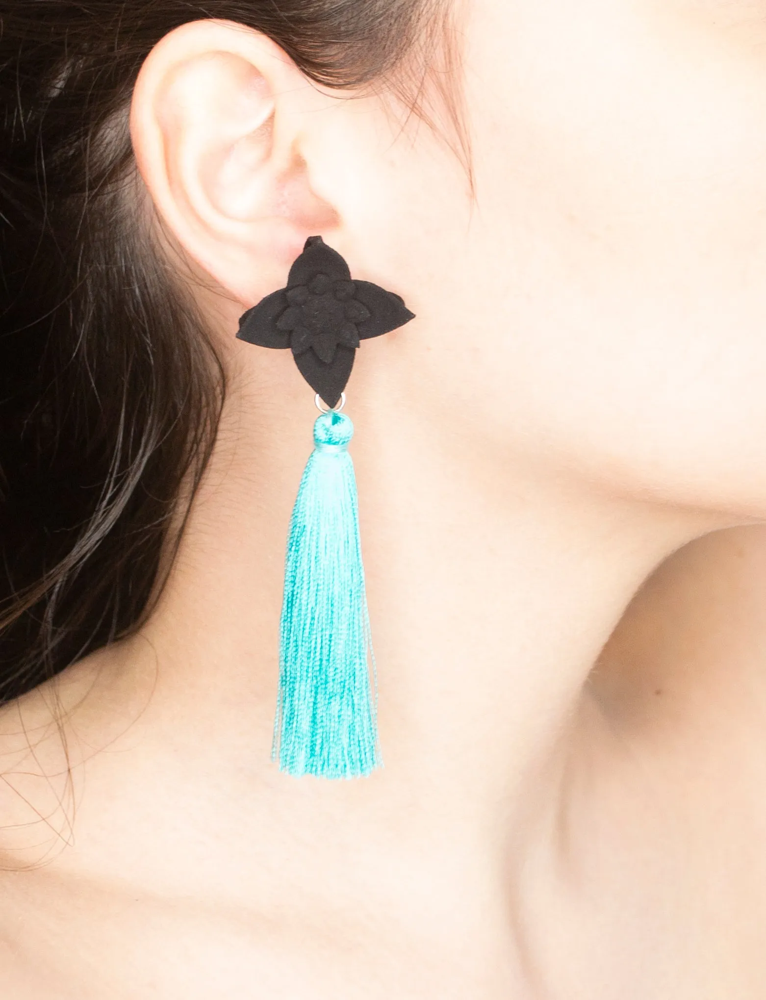 Flower Stud Earrings - Dahlia