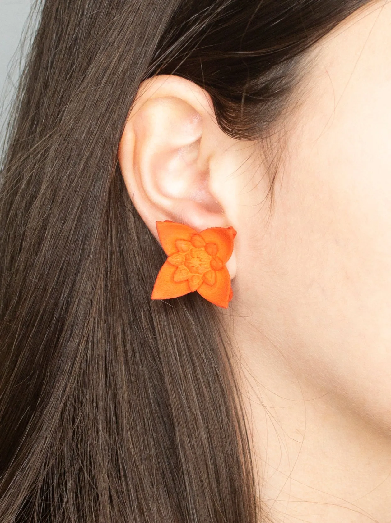 Flower Stud Earrings - Dahlia