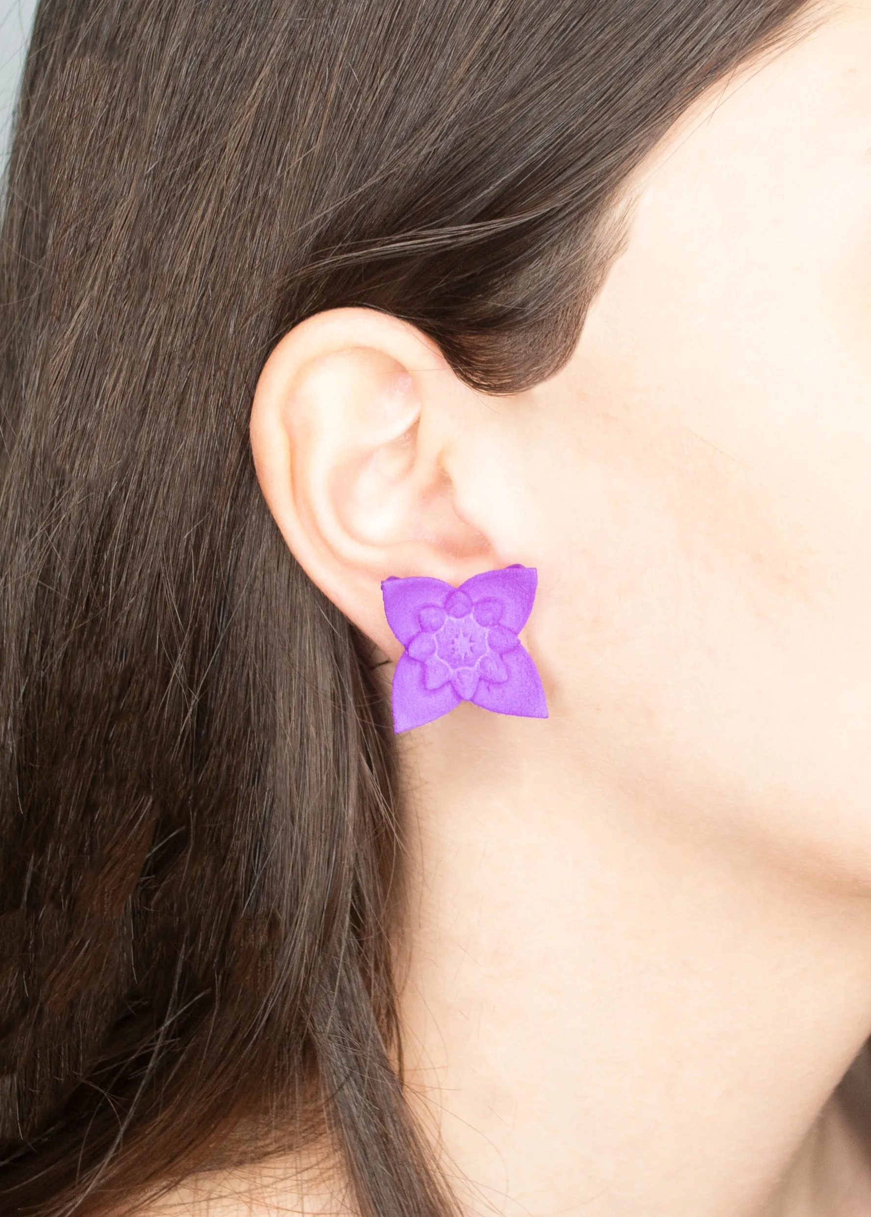 Flower Stud Earrings - Dahlia