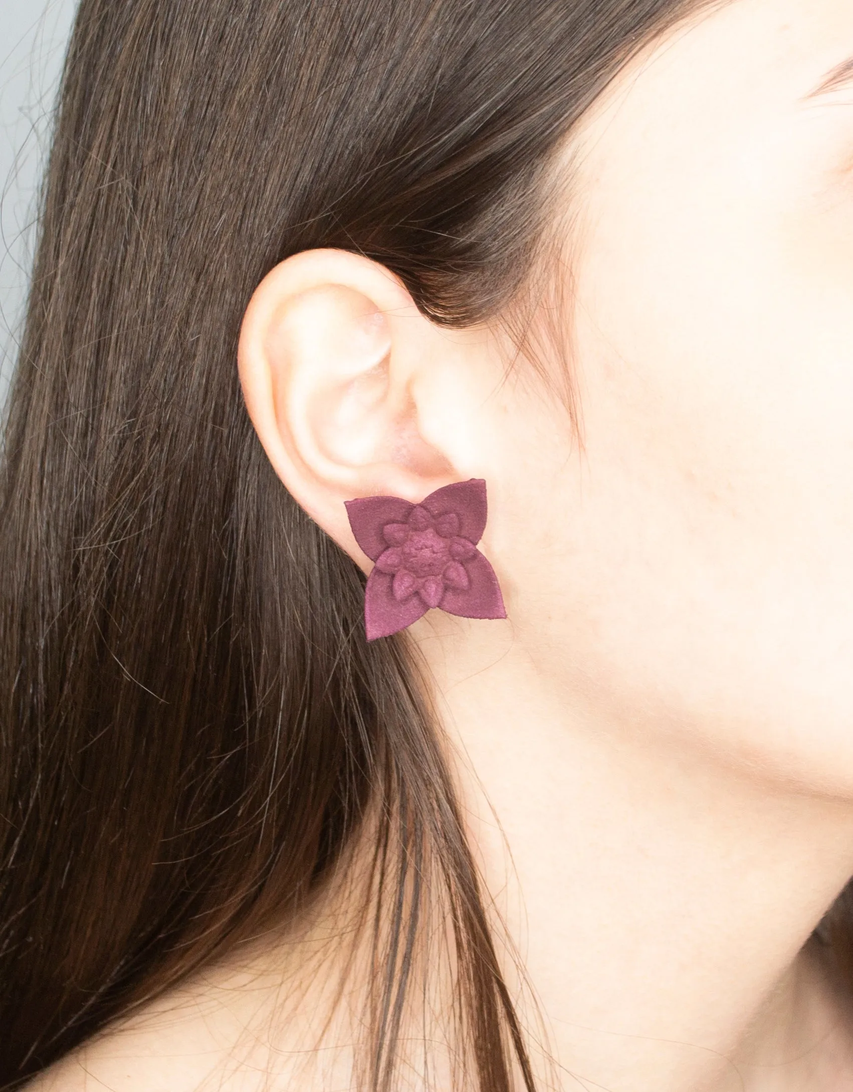 Flower Stud Earrings - Dahlia