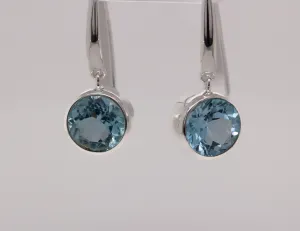 KaleidoscopeTwinkling Faceted Light Blue Topaz on Polished Hooks
