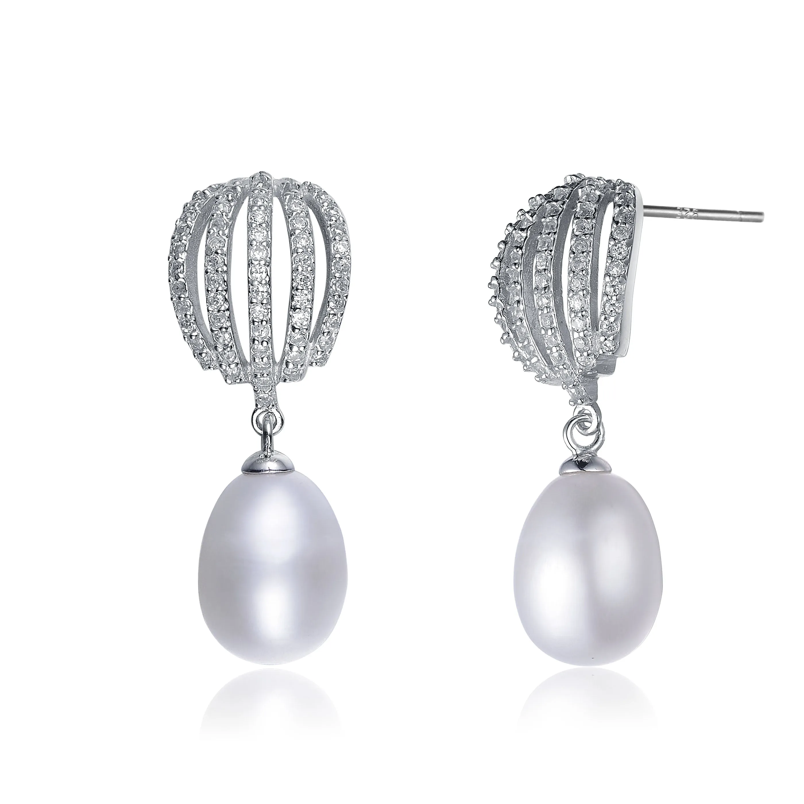 Léa Pearl Drop Earrings