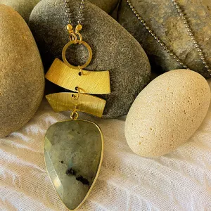 Lure: Labradorite Fish Style Necklace