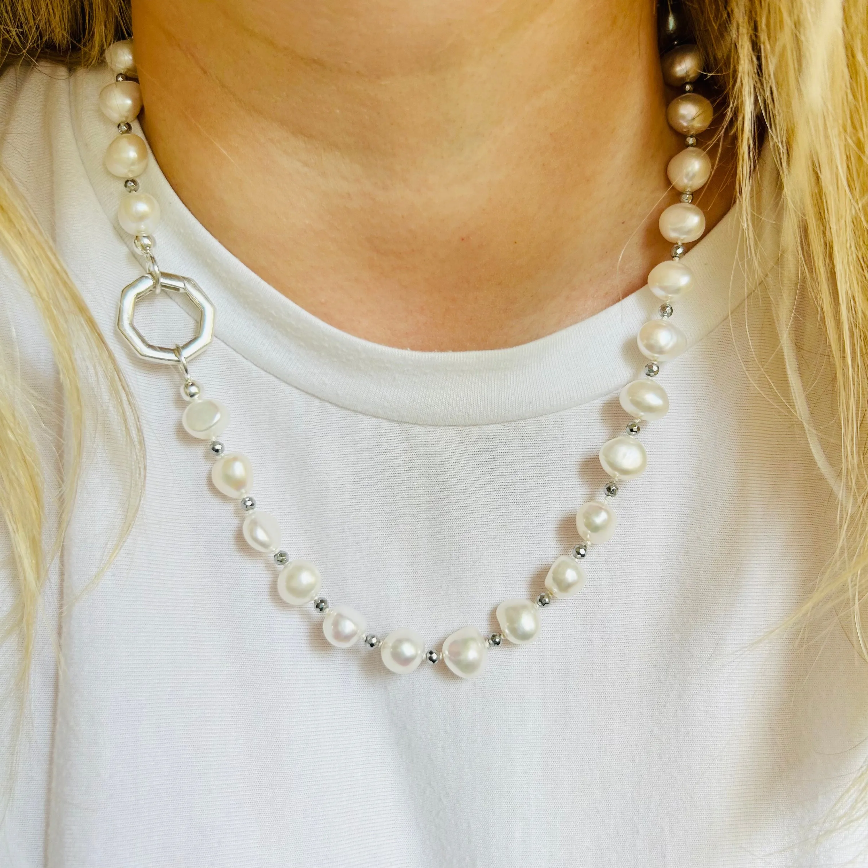 Memento Mori | Skull & Pearls Necklace