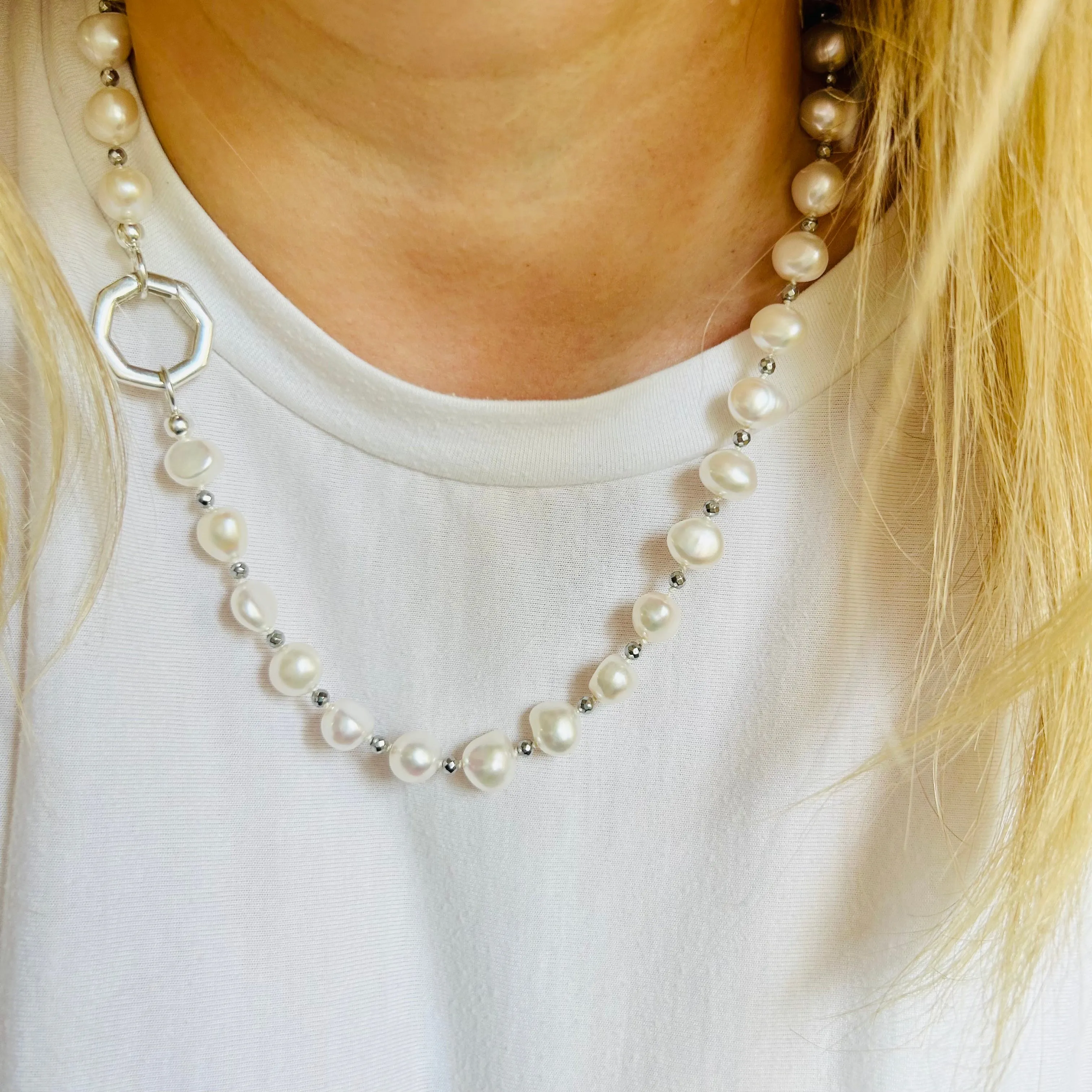 Memento Mori | Skull & Pearls Necklace