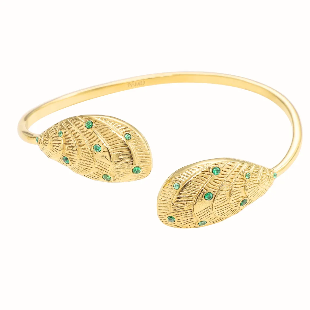 Moana Cuff – Ocean-Inspired Gold Bangle