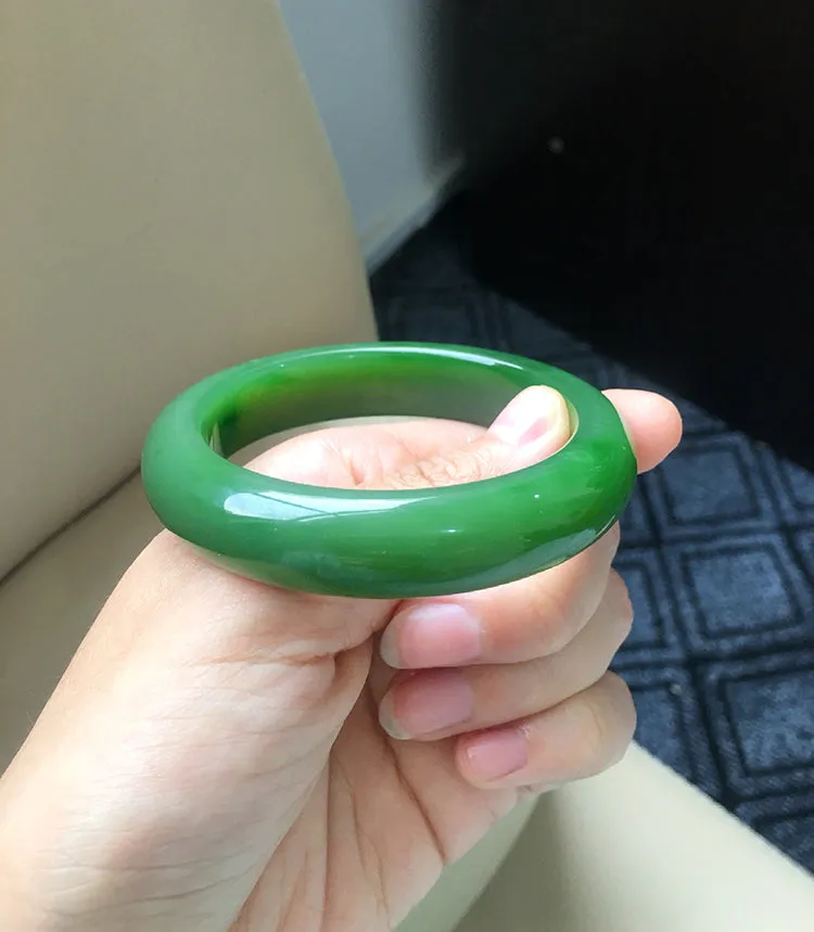 Natural Jade Bangle Nephrite Bangle Internal Diameter 57.3mm NBE028