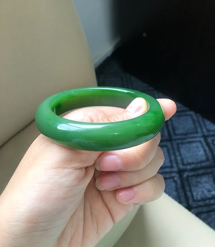 Natural Jade Bangle Nephrite Bangle Internal Diameter 57.3mm NBE028