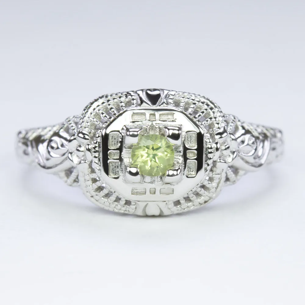PERIDOT STERLING SILVER VINTAGE STYLE COCKTAIL RING FILIGREE DAINTY ROUND GREEN