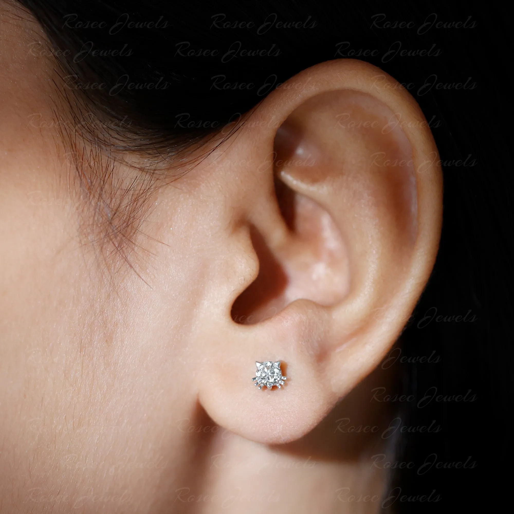 Round Real Diamond Cat Stud Earrings