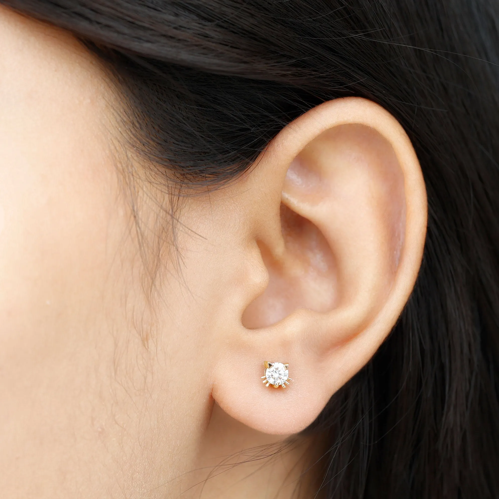 Round Real Diamond Cat Stud Earrings