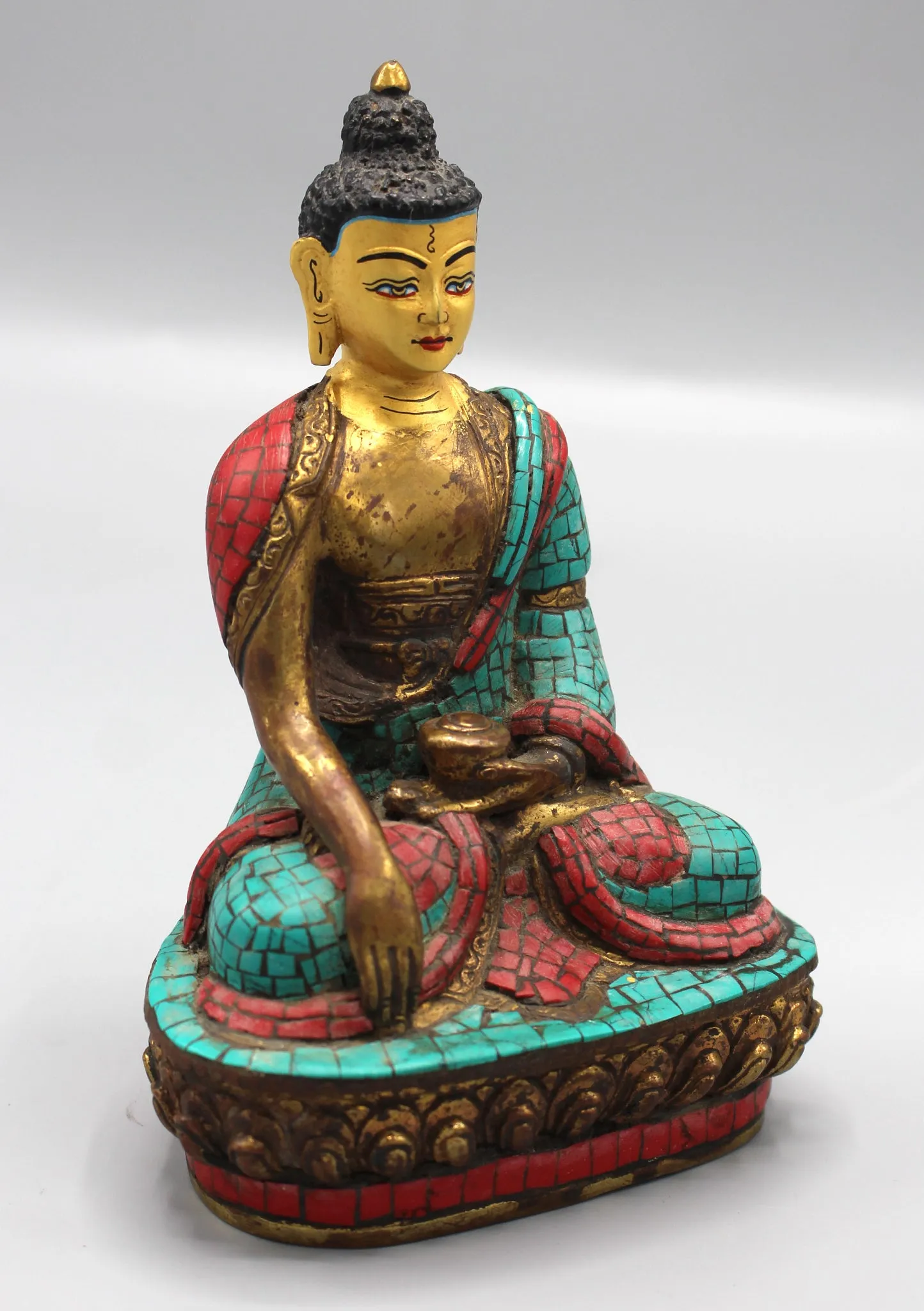Shakyamuni Buddha Statue Inlaid Turquoise and Coral