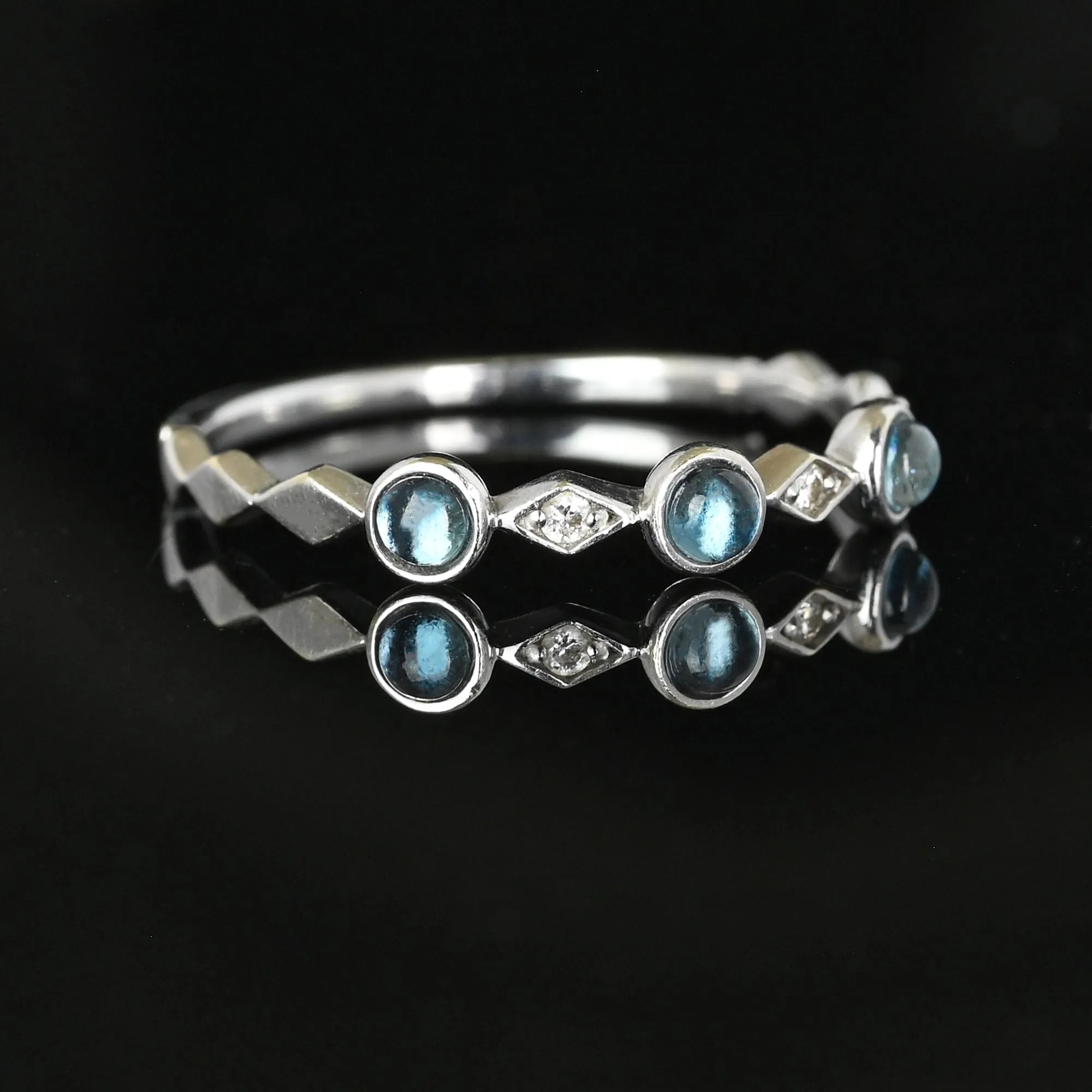 Vintage 10K White Gold Diamond Aquamarine Ring Band