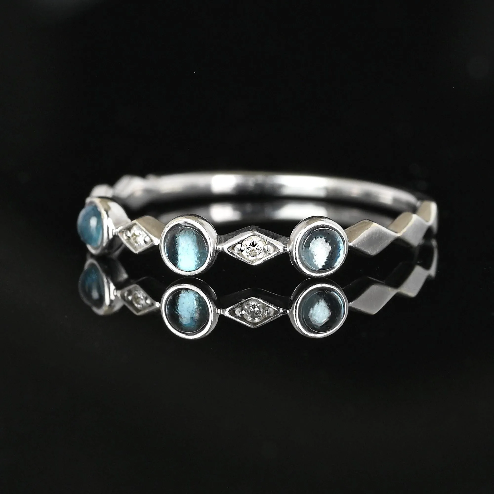 Vintage 10K White Gold Diamond Aquamarine Ring Band