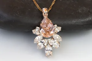 VINTAGE ROSE NECKLACE