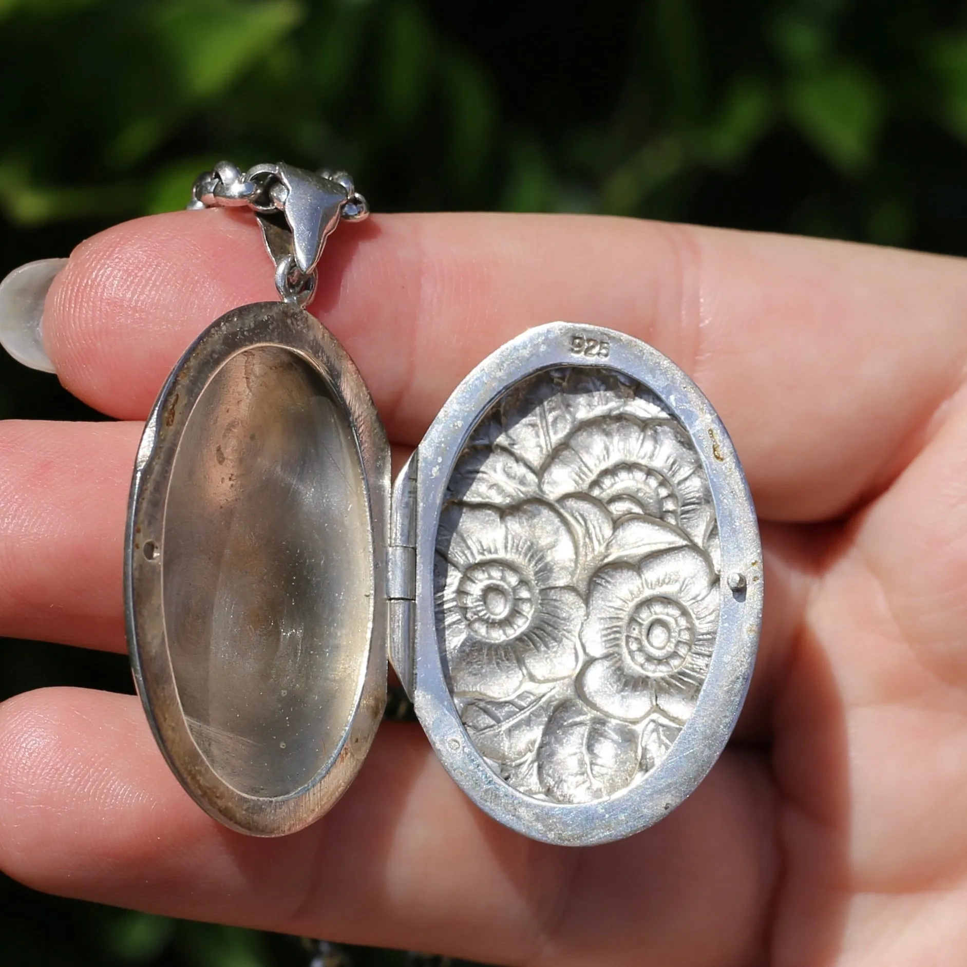 Vintage Silver Belcher Chain with Vintage Floral Embossed Locket, 27.2g