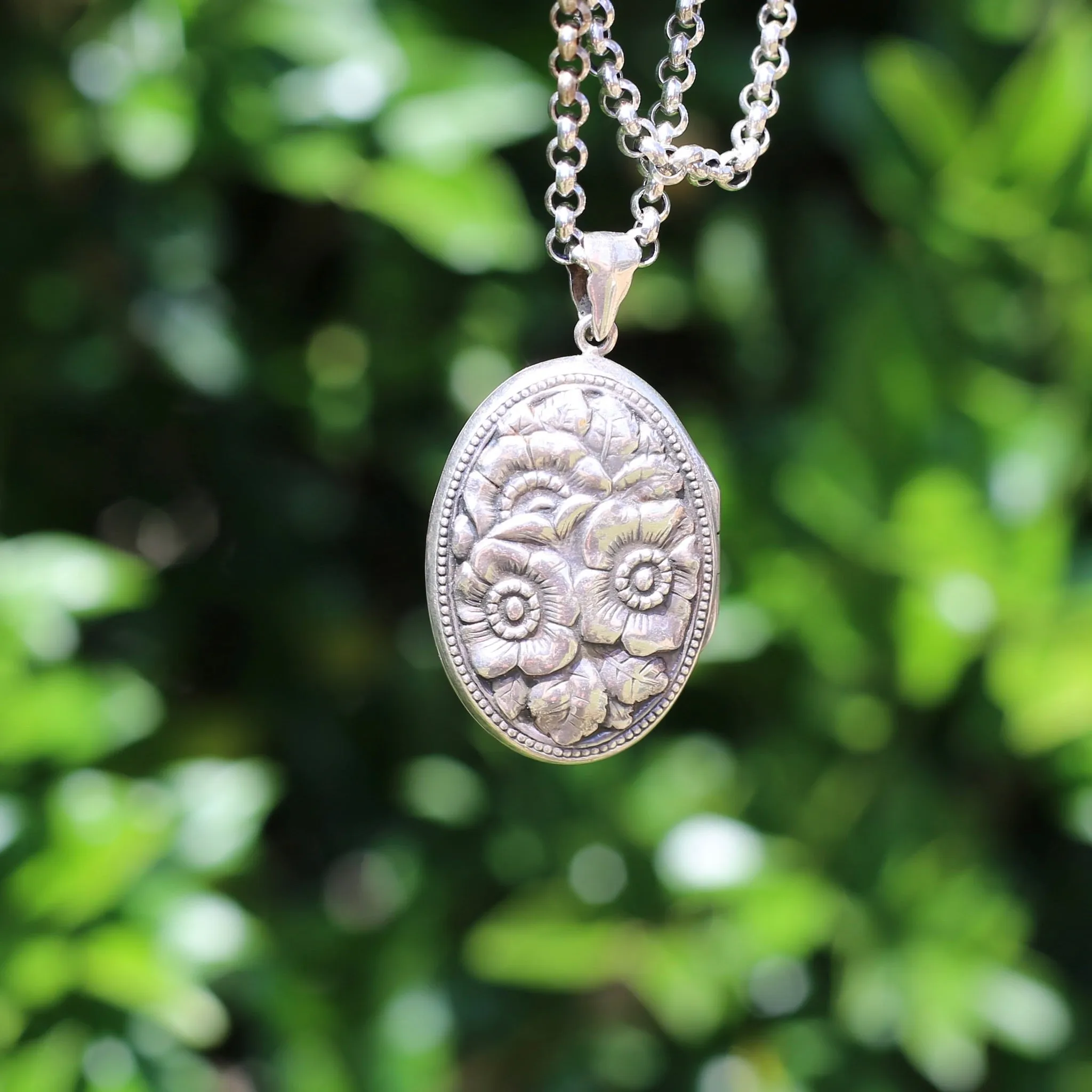 Vintage Silver Belcher Chain with Vintage Floral Embossed Locket, 27.2g
