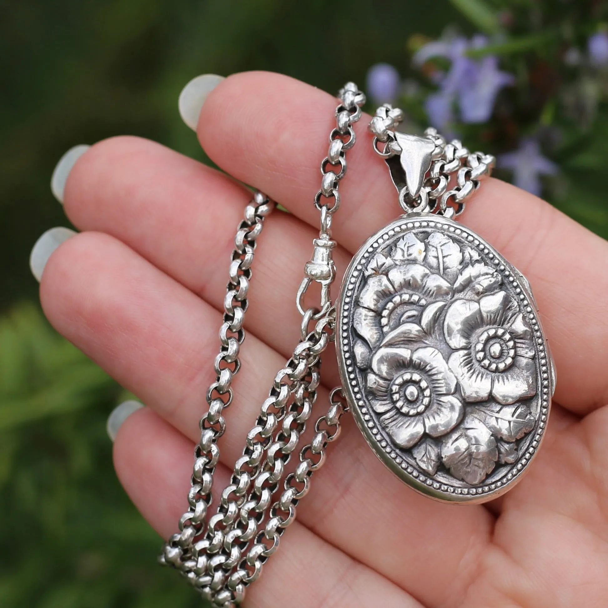 Vintage Silver Belcher Chain with Vintage Floral Embossed Locket, 27.2g
