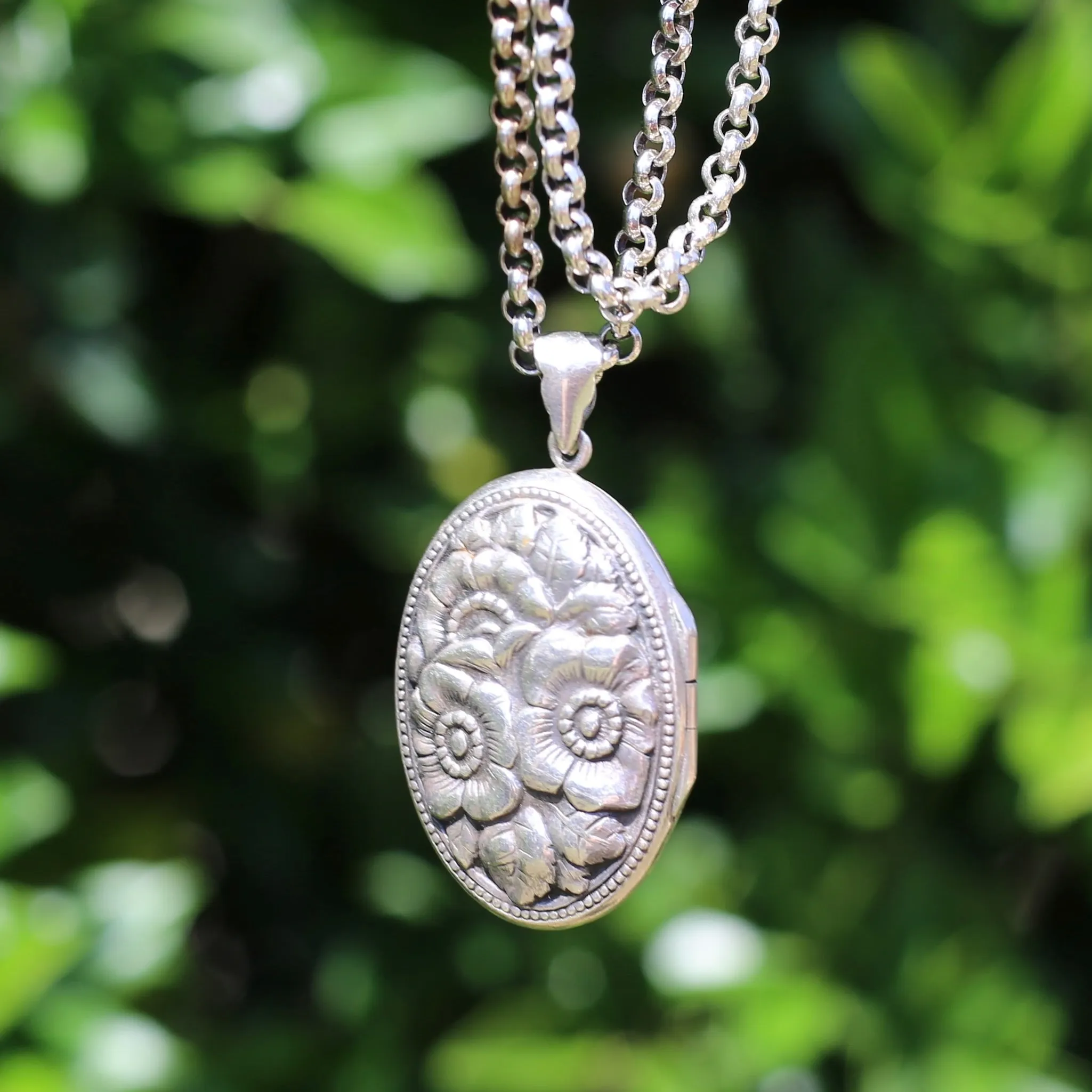 Vintage Silver Belcher Chain with Vintage Floral Embossed Locket, 27.2g