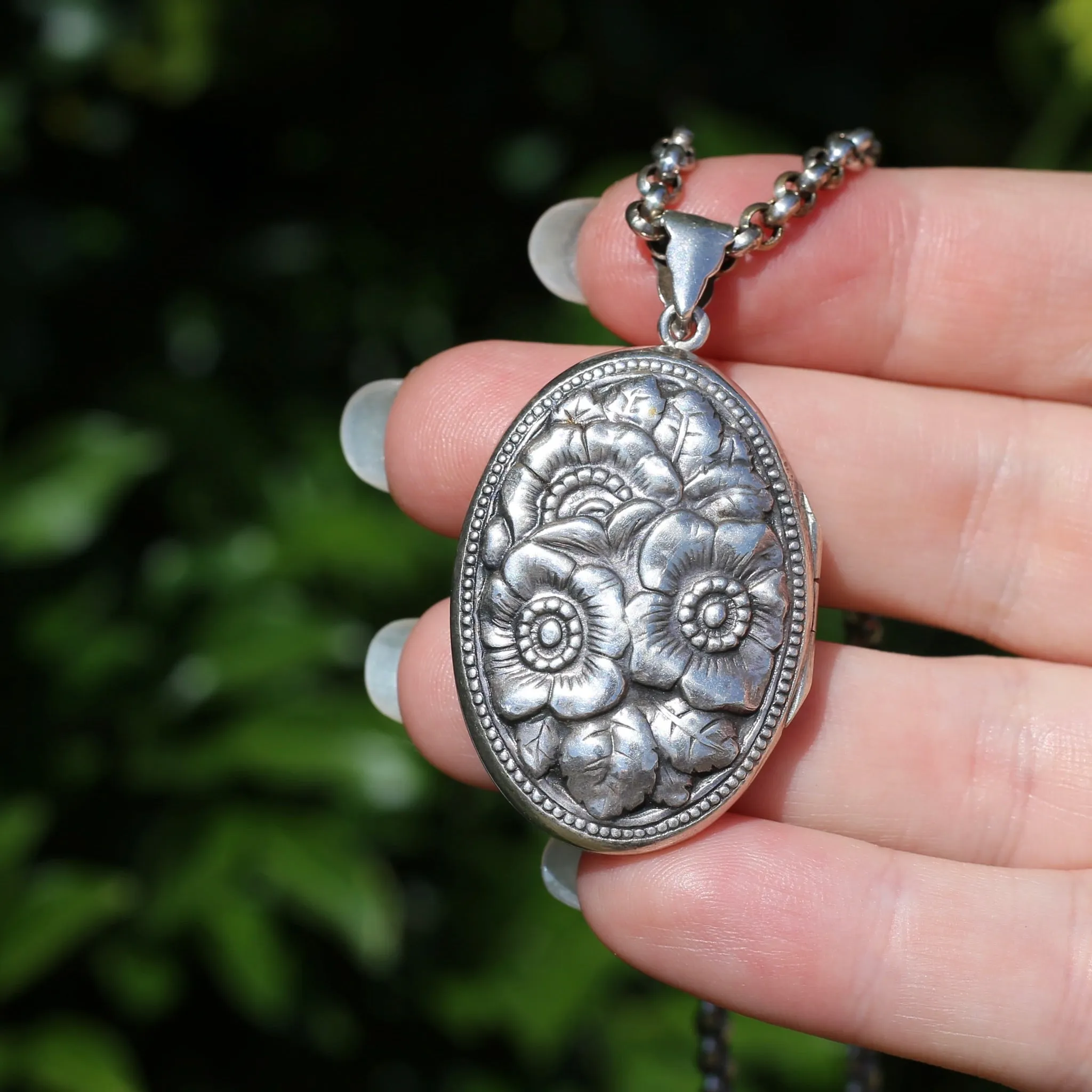Vintage Silver Belcher Chain with Vintage Floral Embossed Locket, 27.2g